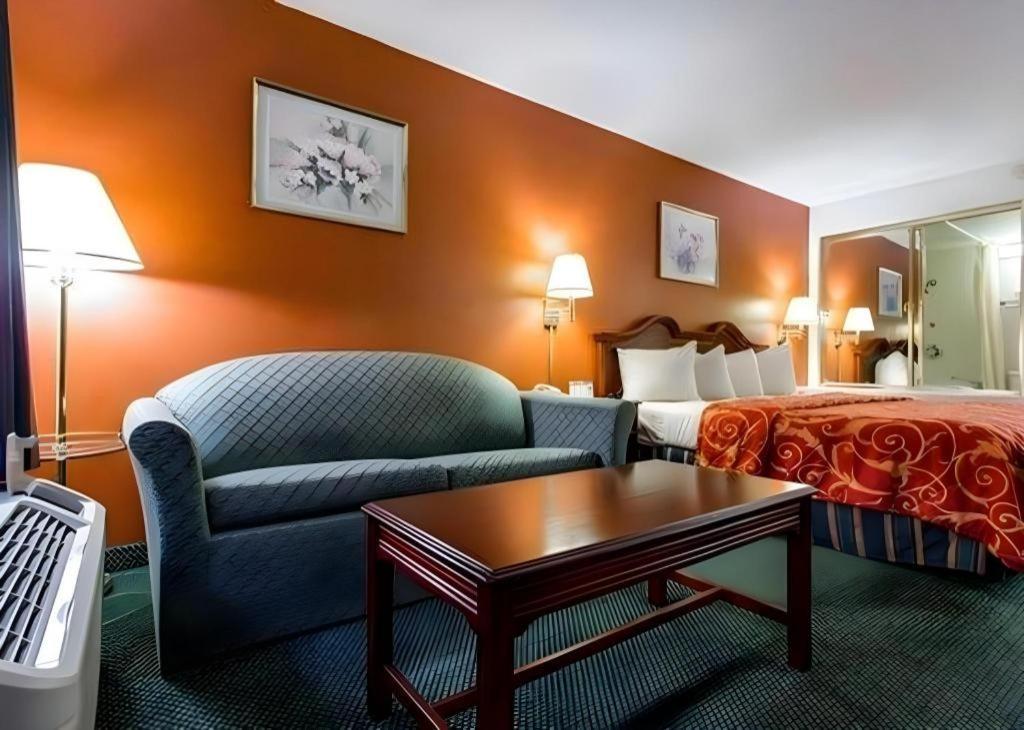 Econo Lodge South Garner Dış mekan fotoğraf