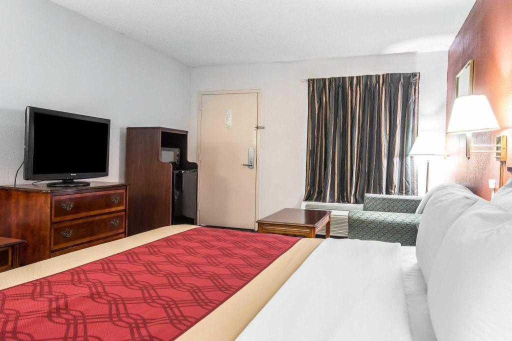 Econo Lodge South Garner Dış mekan fotoğraf